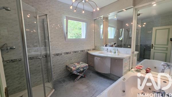Maison à vendre 9 pièces 229 m² Migné-Auxances