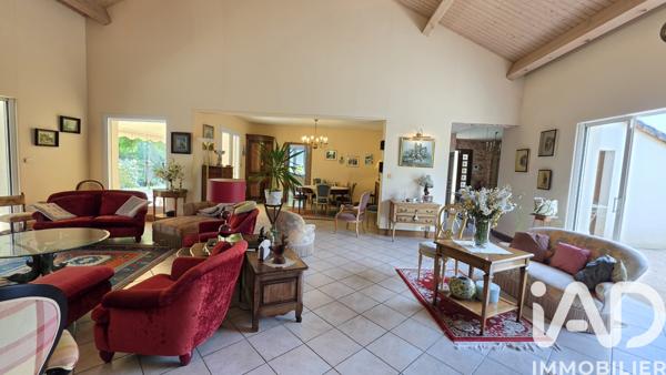 Maison à vendre 9 pièces 229 m² Migné-Auxances