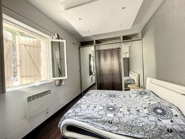 Maison a usage d habitation + hangar et bureaux a Saint Remy De Provence