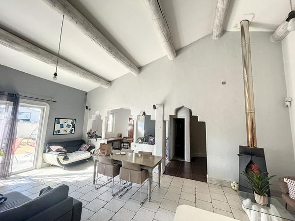 Maison a usage d habitation + hangar et bureaux a Saint Remy De Provence