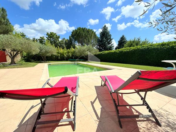 A VENDRE 84240 LA TOUR D'AIGUES MAISON 5 PIECES D'ENVIRON 125M² AVEC PISCINE, GARAGE ET JARDIN DE 1648M²