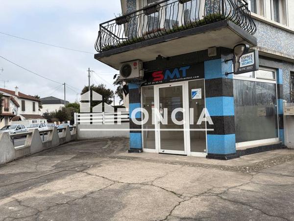 Location Local commercial 2 pièces 40 m² - 1 RUE CHAPPE Villemomble 93250