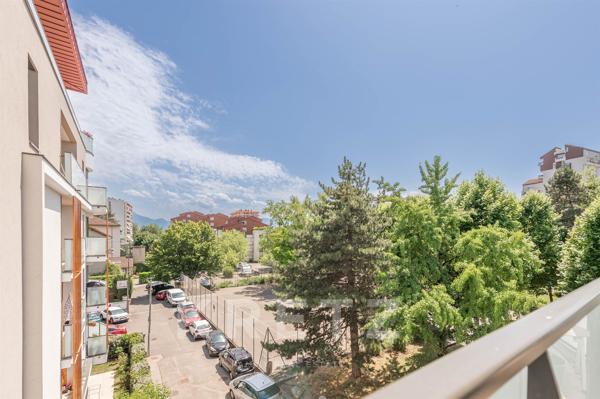 ANNECY – T4 92 m² – RÉSIDENCE 2022 – 2 TERRASSES – GARAGE – PARKING – DPE A