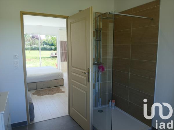 Maison à vendre 5 pièces 207 m² Saint-Germain-et-Mons