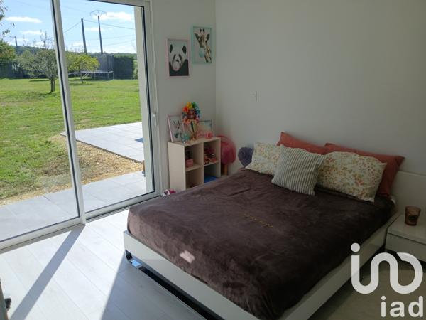 Maison à vendre 5 pièces 207 m² Saint-Germain-et-Mons