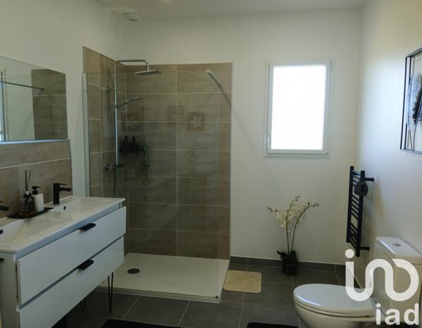 Maison à vendre 5 pièces 207 m² Saint-Germain-et-Mons