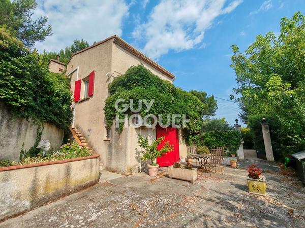 Pernes-les-Fontaines -  Deux habitations indépendantes, un potentiel exceptionnel !