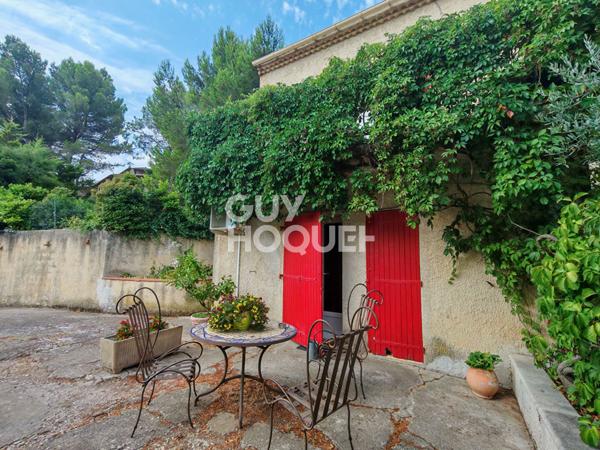 Pernes-les-Fontaines -  Deux habitations indépendantes, un potentiel exceptionnel !