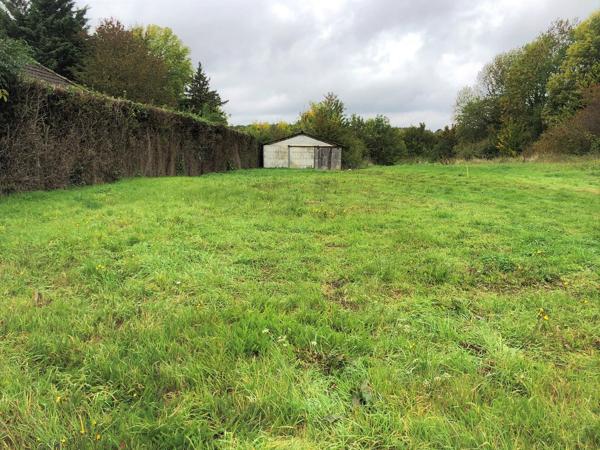 Terrain
        
        - 2232 m² Exclusivité 100 000 €*