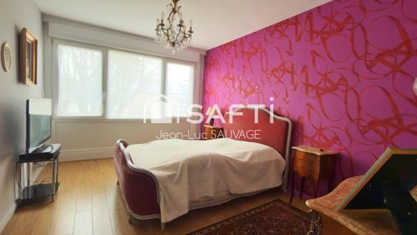 T4 plein centre ville + Garage