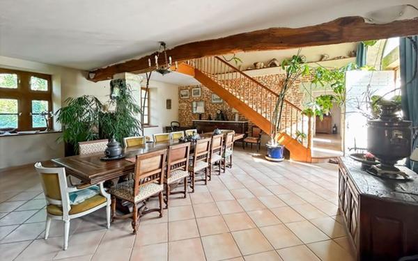 Maison à vendre    6 pièces •  Fleurance