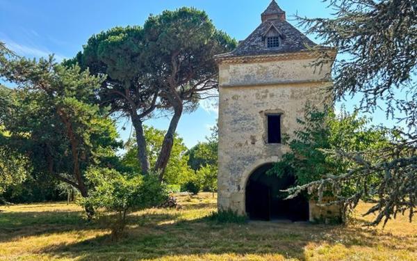 Maison à vendre    6 pièces •  Fleurance