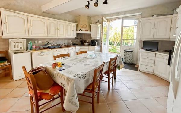 Maison à vendre    6 pièces •  Fleurance