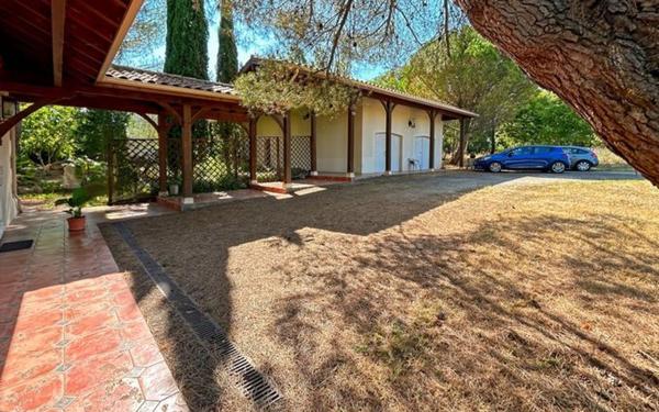 Maison à vendre    6 pièces •  Fleurance