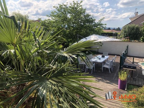 MAISON 5 CHAMBRES AVEC PISCINE