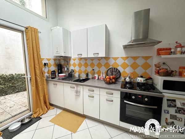 Location Appartement avec cour et patio - 2 pièces + mezzanine - 46m² - COGNAC Centre-ville