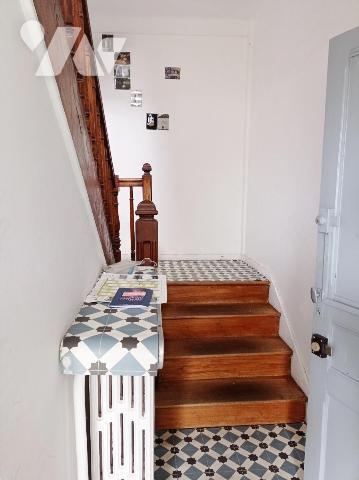 Immeuble à usage mixte à ROSTRENEN