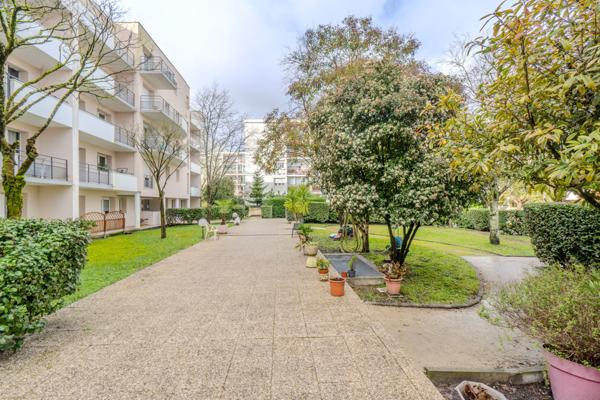 Appartement 1 pièce - 34 m² Exclusivité efficity