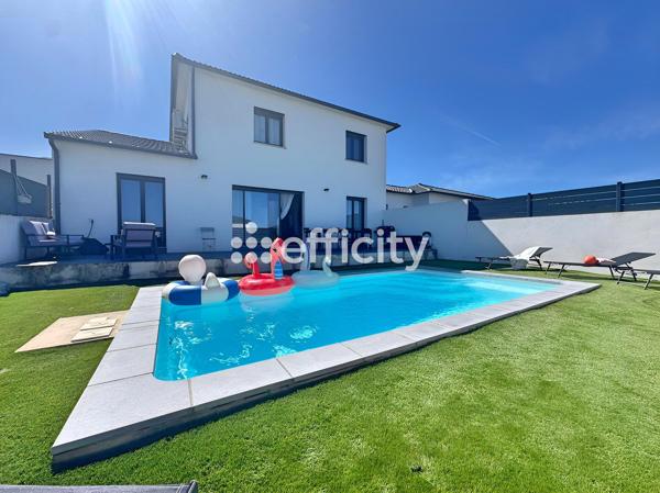 Maison
         5 pièces
        - 120 m² Exclusivité 400 000 € *