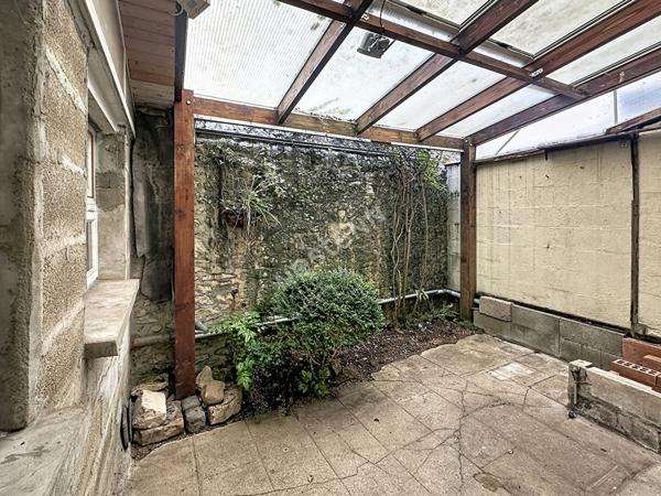 Maison de caractère à réinventer ! Poitiers secteur Parc de Blossac