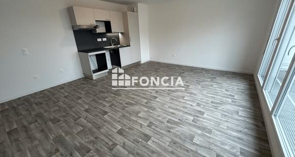 Location Appartement 3 pièces 61.65 m² - Corbeil-essonnes 91100