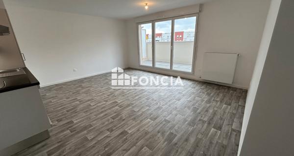 Location Appartement 3 pièces 61.65 m² - Corbeil-essonnes 91100