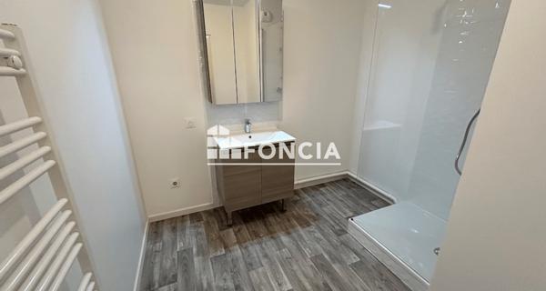 Location Appartement 3 pièces 61.65 m² - Corbeil-essonnes 91100