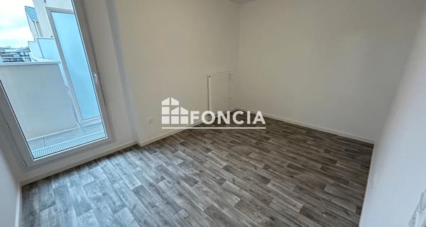 Location Appartement 3 pièces 61.65 m² - Corbeil-essonnes 91100