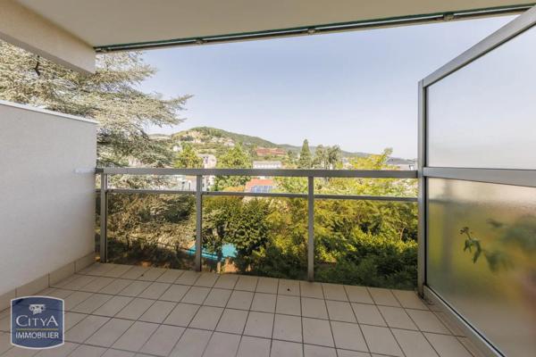 Appartement à louer 2 pièces 77.94m²