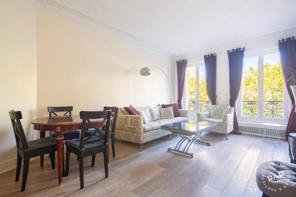 Appartement
         4 pièces
        - 82 m² Exclusivité 438 000 € *