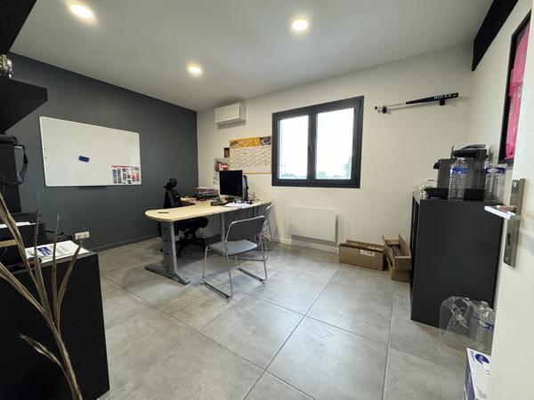Mennecy (91540) À louer – Grand bureau 91 m² – Mennecy (limite Ormoy)