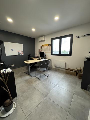 Mennecy (91540) À louer – Grand bureau 91 m² – Mennecy (limite Ormoy)