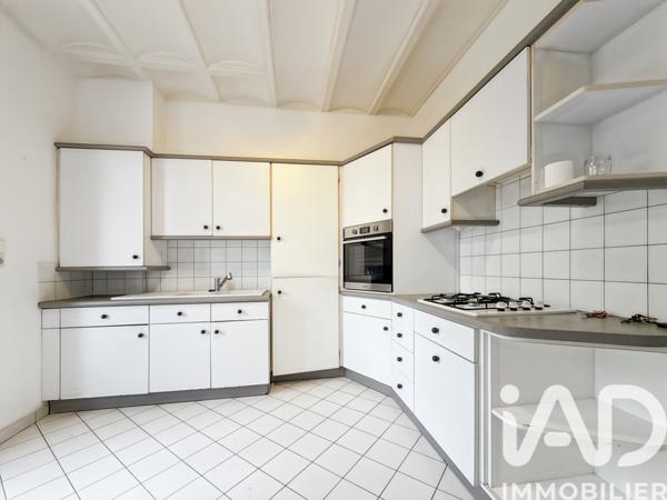 Maison à vendre 5 pièces 91 m² Sablé-sur-Sarthe