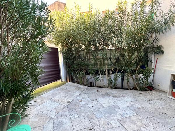 ROUSSET - Maison de ville T5 avec parking