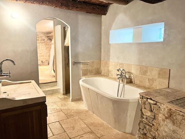 ROUSSET - Maison de ville T5 avec parking