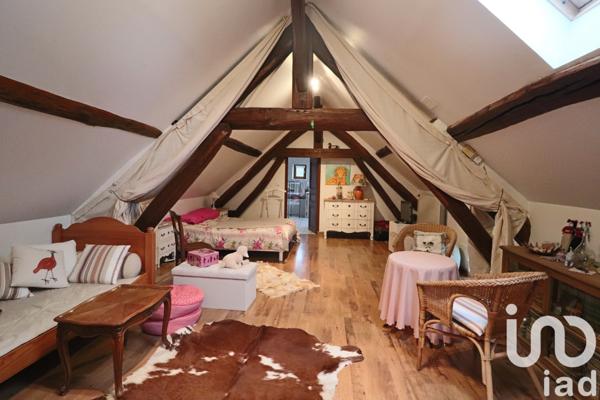 Maison traditionnelle 6 pièces de 175 m² à Épernon (28230)