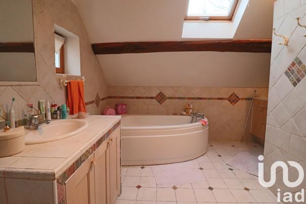 Maison traditionnelle 6 pièces de 175 m² à Épernon (28230)