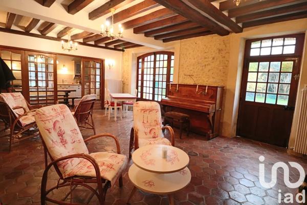 Maison traditionnelle 6 pièces de 175 m² à Épernon (28230)