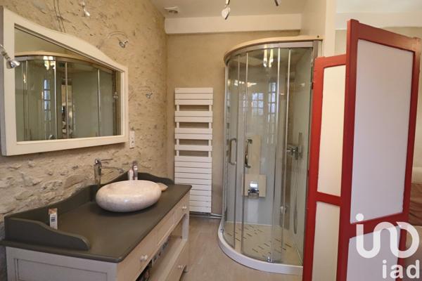 Maison traditionnelle 6 pièces de 175 m² à Épernon (28230)