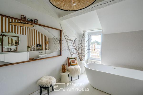 Cœur historique, maison de charme avec jardin secret