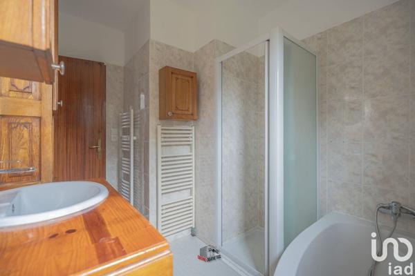 Maison 6 pièces de 105 m² à Hombourg-Haut (57470)