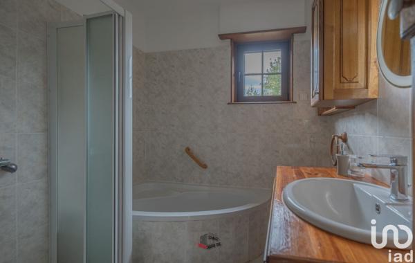 Maison 6 pièces de 105 m² à Hombourg-Haut (57470)