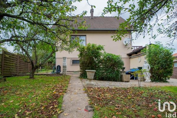 Maison 6 pièces de 105 m² à Hombourg-Haut (57470)