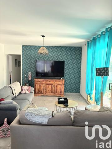 Maison à vendre 4 pièces 99 m² Saint-Pantaléon-de-Larche