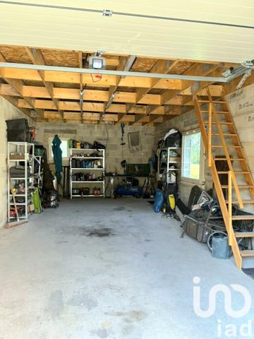 Maison à vendre 4 pièces 99 m² Saint-Pantaléon-de-Larche