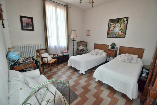 À VENDRE : Maison de caractère, 140 m², 5 chambres sur une parcelle de 372 m2