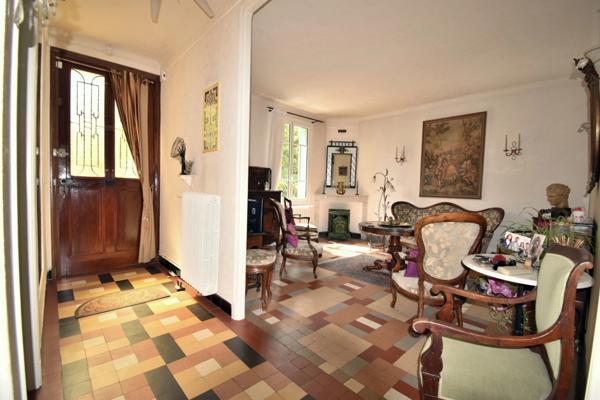 À VENDRE : Maison de caractère, 140 m², 5 chambres sur une parcelle de 372 m2