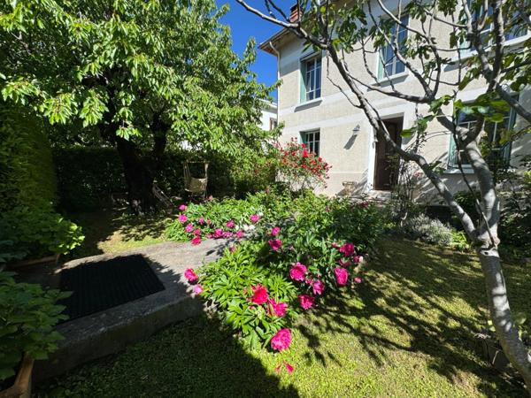 À VENDRE : Maison de caractère, 140 m², 5 chambres sur une parcelle de 372 m2