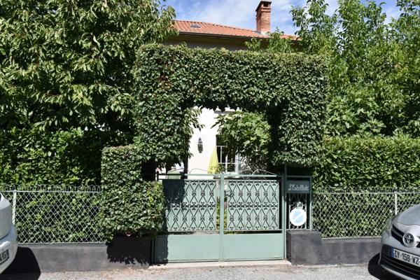 À VENDRE : Maison de caractère, 140 m², 5 chambres sur une parcelle de 372 m2