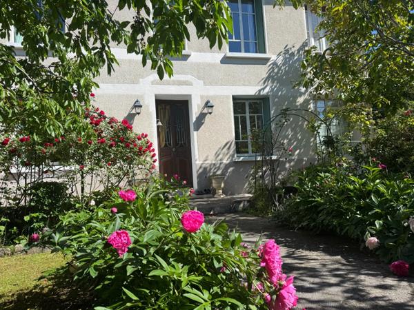 À VENDRE : Maison de caractère, 140 m², 5 chambres sur une parcelle de 372 m2